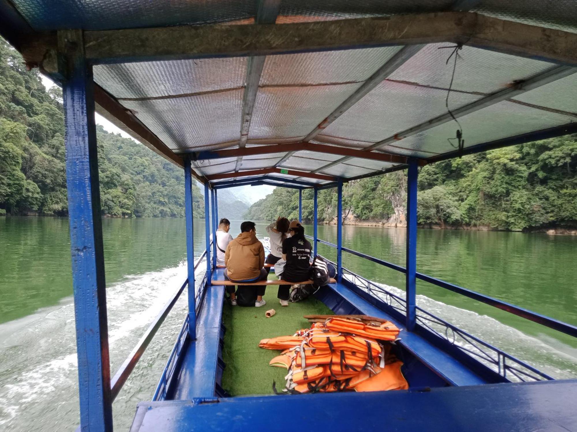 Tran Xuan Homestay Ba Be Экстерьер фото